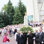 Zakończenie Mszy św. i procesja do sanktuarium