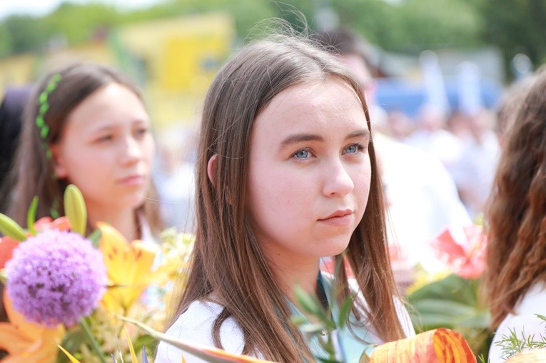 Zakończenie Mszy św. i procesja do sanktuarium