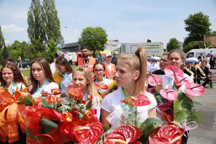 Zakończenie Mszy św. i procesja do sanktuarium