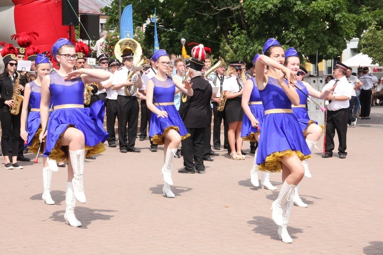 Parada orkiestr dętych