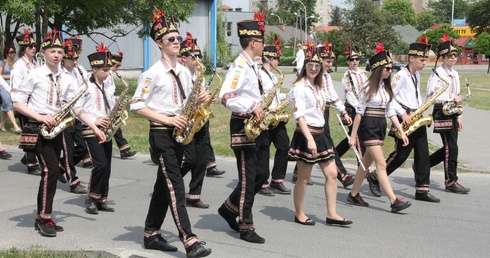 Parada orkiestr dętych