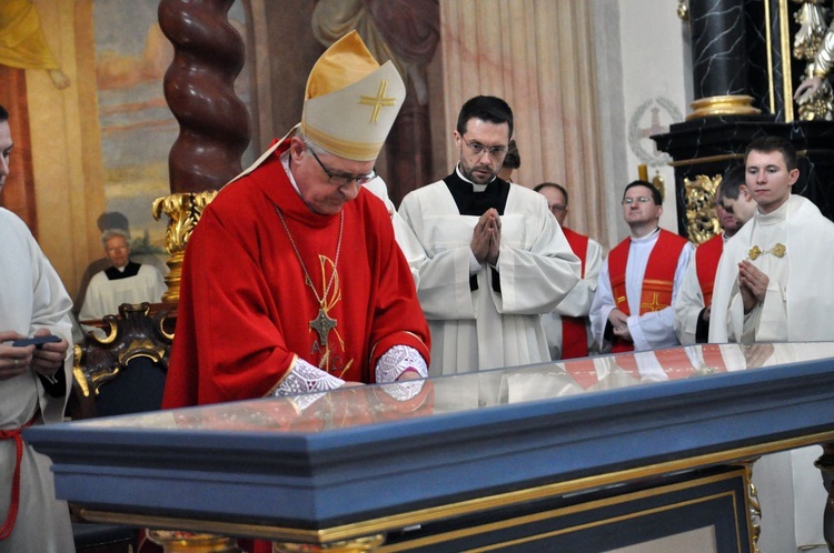 Poświęcenie kościoła i ołtarza w Skrzatuszu