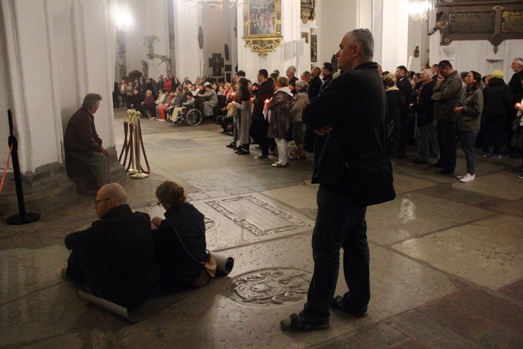 Eucharystia w noc Zesłania Ducha Świętego