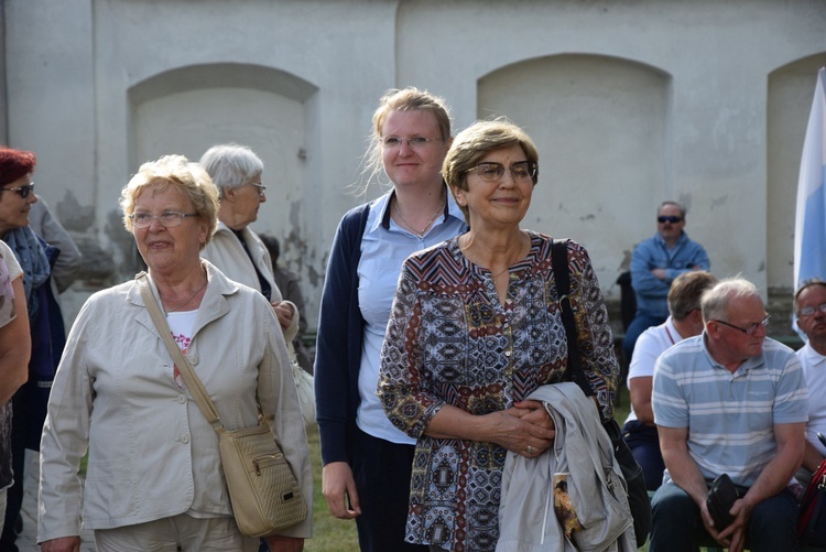 Obchody 250. rocznicy koronacji cudownego obrazu Matki Bożej w Miedniewicach