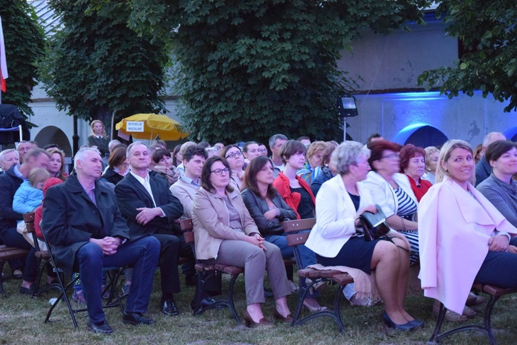 Koncert Kameralnej Orkiestry Filharmonii Narodowej