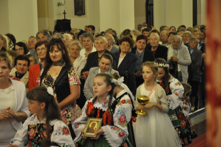 Powitanie ikony MB Częstochowskiej w Domaniewicach