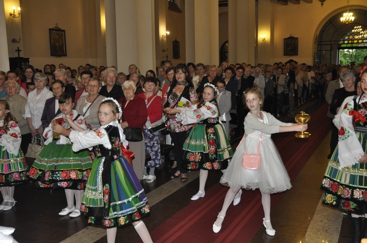 Powitanie ikony MB Częstochowskiej w Domaniewicach