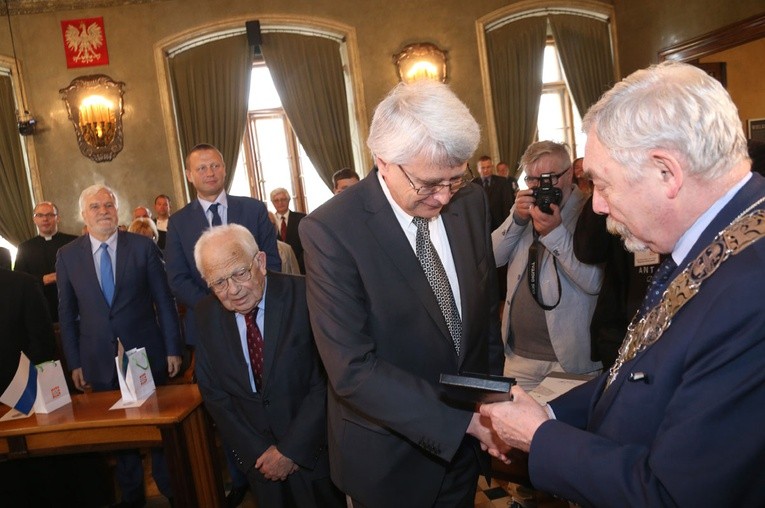 Medal "Cracoviae Merenti" dla Towarzystwa Miłośników Historii i Zabytków Krakowa