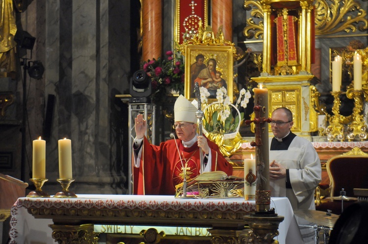 Abp Marek Jędraszewski u bonifratrów