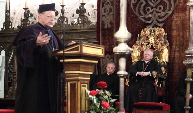 Dwa słowa klucze: ewangelizacja i miłosierdzie