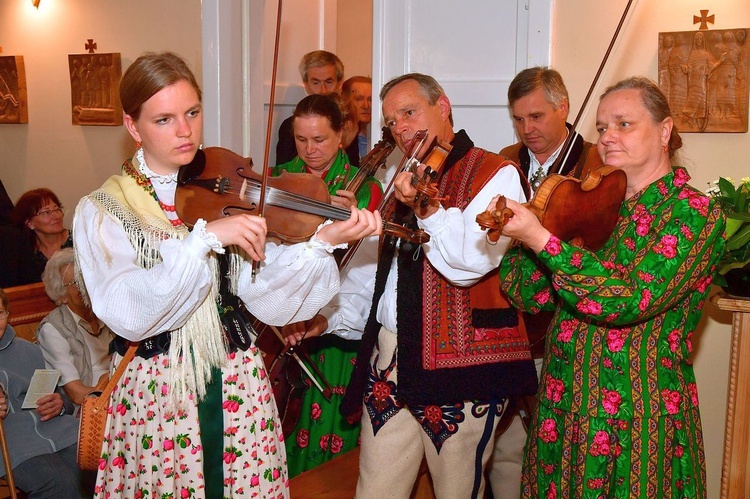 Msza św. na Jaszczurówce i promocja albumu "Miałem tam swój dom"