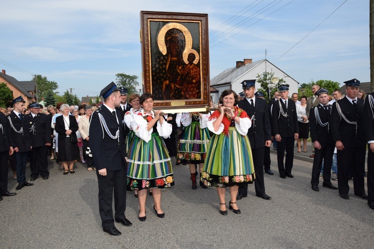 Powitanie ikony MB Częstochowskiej z Złakowie Kościelnym