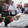 Leżenie krzyżem to jeden z elementów obrzędu święceń kapłańskich.