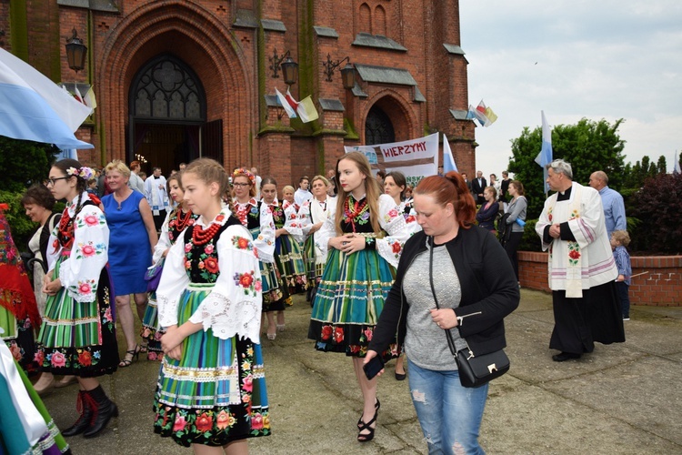 Powitanie ikony MB Częstochowskiej w Zdunach