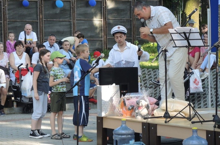 Szkolno-Parafialny Festyn "u Sióstr"