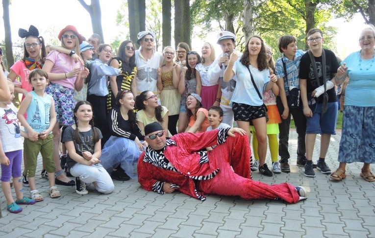 Szkolno-Parafialny Festyn "u Sióstr"