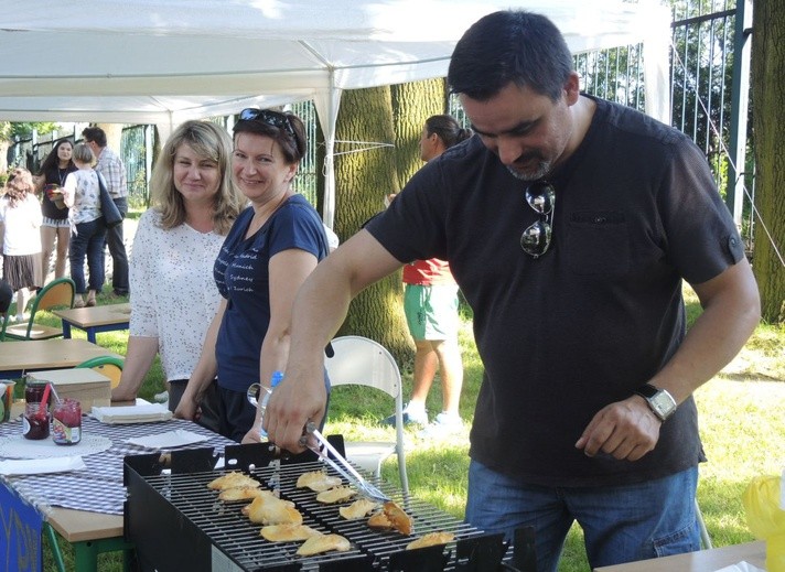Szkolno-Parafialny Festyn "u Sióstr"