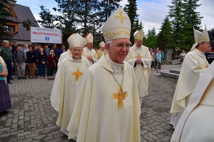 Episkopat Polski w kościele św. Krzyża w Zakopanem