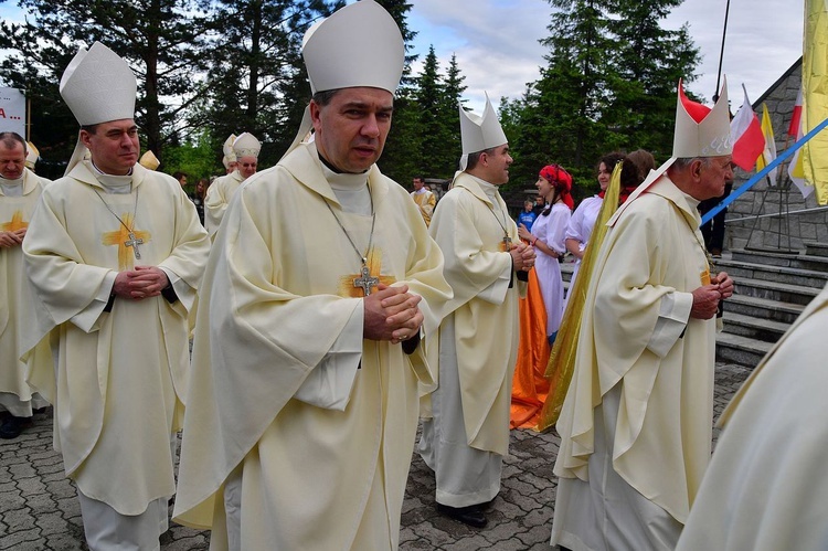 Episkopat Polski w kościele św. Krzyża w Zakopanem