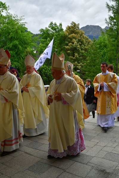 Episkopat Polski w kościele św. Krzyża w Zakopanem