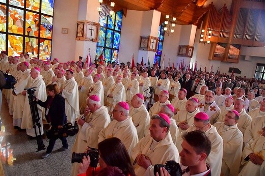 Episkopat Polski w kościele św. Krzyża w Zakopanem