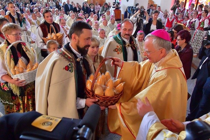 Episkopat Polski w kościele św. Krzyża w Zakopanem