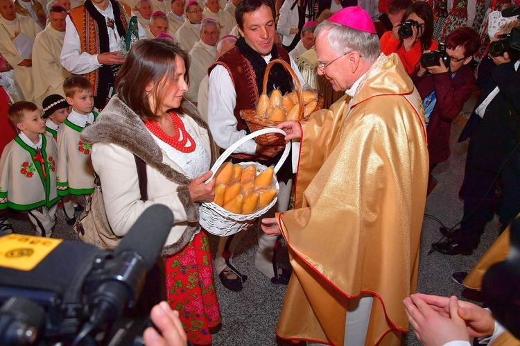 Episkopat Polski w kościele św. Krzyża w Zakopanem