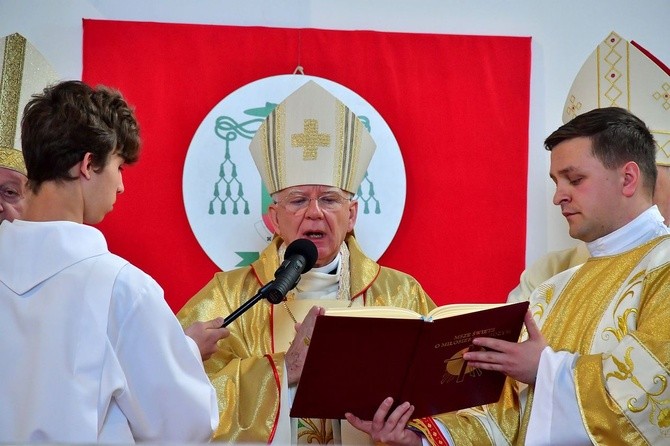 Episkopat Polski w kościele św. Krzyża w Zakopanem