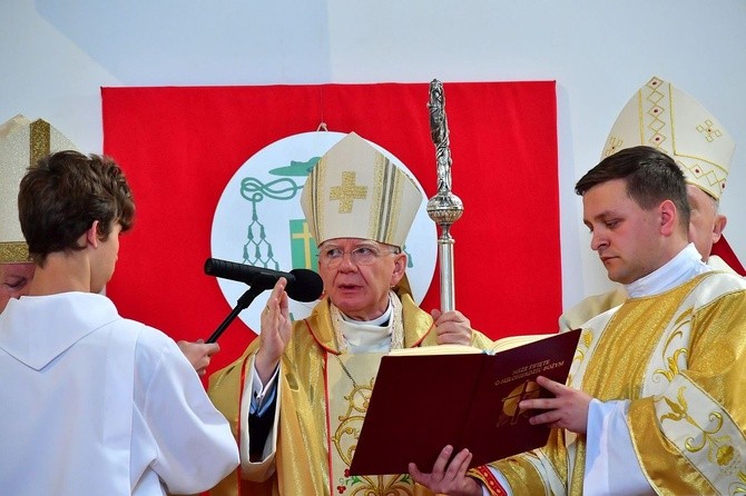 Episkopat Polski w kościele św. Krzyża w Zakopanem