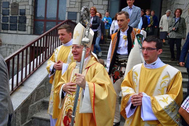 Episkopat Polski w kościele św. Krzyża w Zakopanem