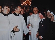 30 lat temu Jan Paweł II modlił się w katedrze lubelskiej, ale wcześniej pojawił się problem… (Zdjęcia)