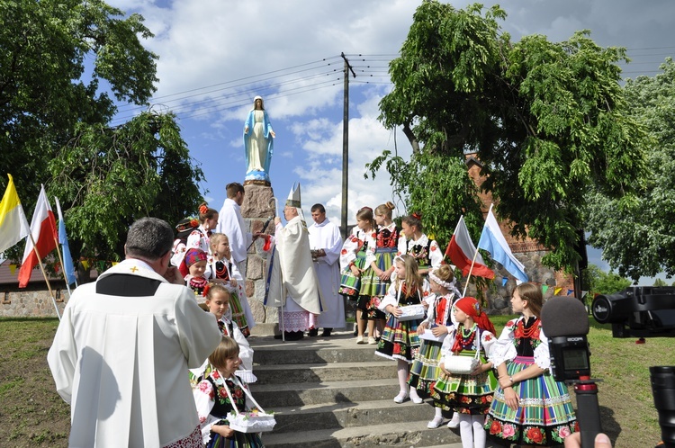 Powitanie ikony MB Częstochowskiej w Bąkowie