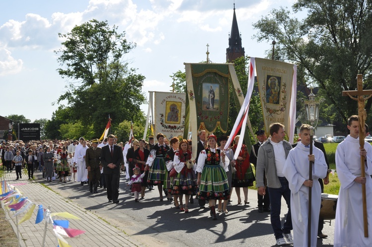 Powitanie ikony MB Częstochowskiej w Bąkowie