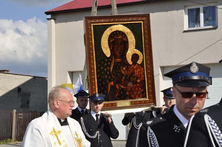 Powitanie ikony MB Częstochowskiej w Bąkowie