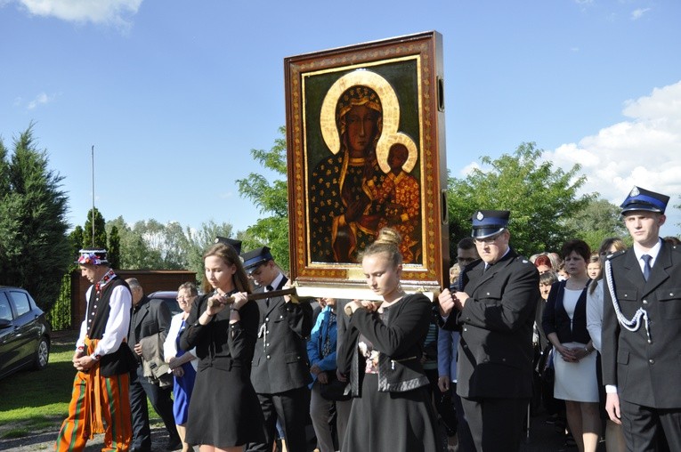 Powitanie ikony MB Częstochowskiej w Bąkowie