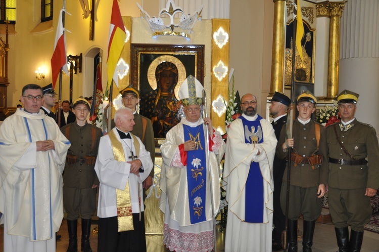 Powitanie ikony MB Częstochowskiej w Bąkowie