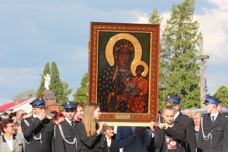 Powitanie ikony MB Częstochowskiej w Bąkowie