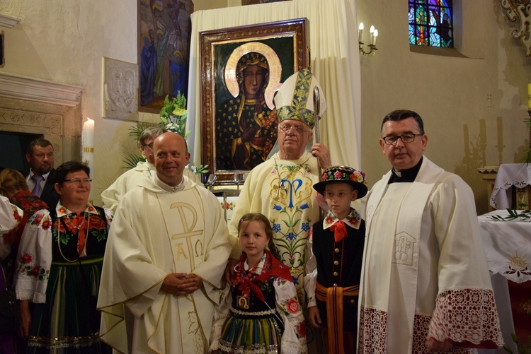 Powitanie ikony MB Częstochowskiej w Chruślinie