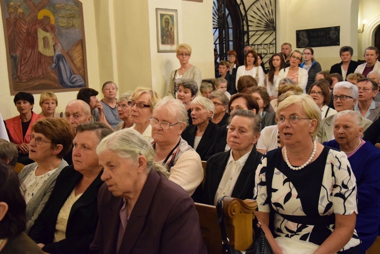 Powitanie ikony MB Częstochowskiej w Chruślinie