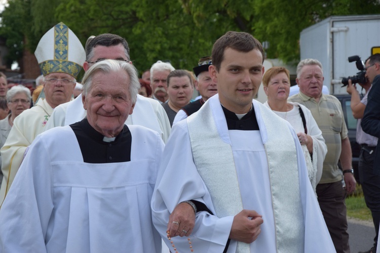 Powitanie ikony MB Częstochowskiej w Chruślinie