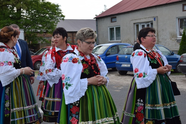 Powitanie ikony MB Częstochowskiej w Chruślinie