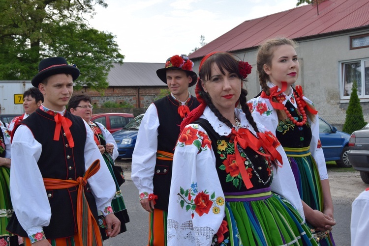 Powitanie ikony MB Częstochowskiej w Chruślinie