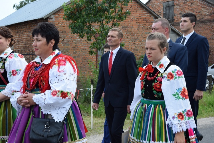 Powitanie ikony MB Częstochowskiej w Chruślinie