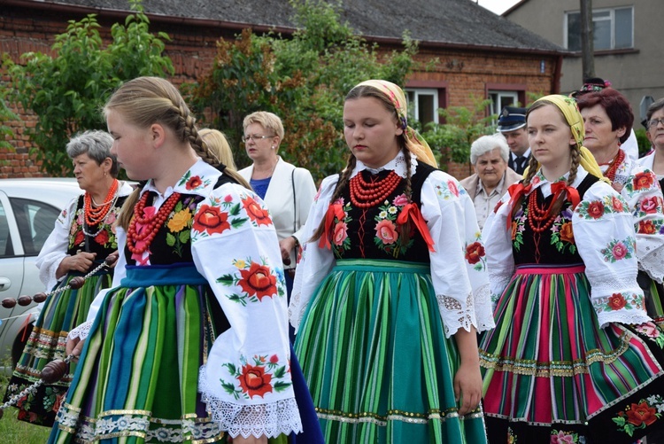 Powitanie ikony MB Częstochowskiej w Chruślinie