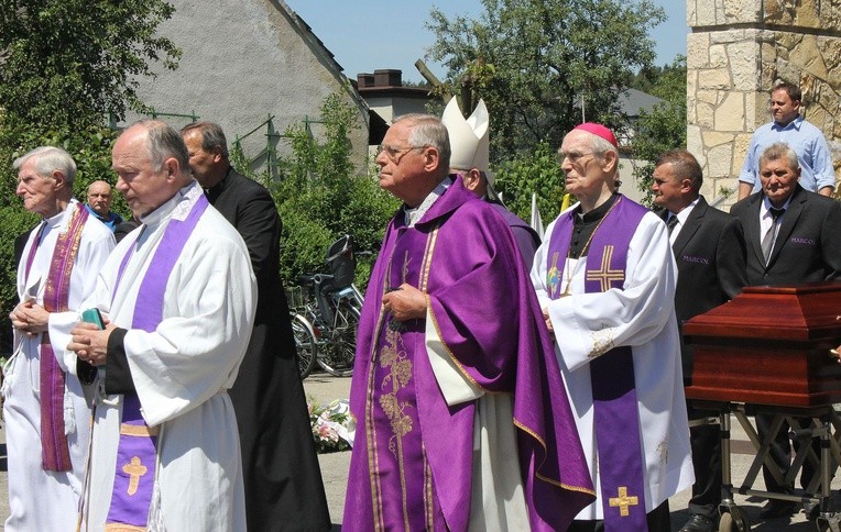 Pogrzeb ks. prof. Huberta Dobioscha