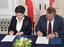 Premier Szydło podpisała memorandum ws. gazociągu Baltic Pipe