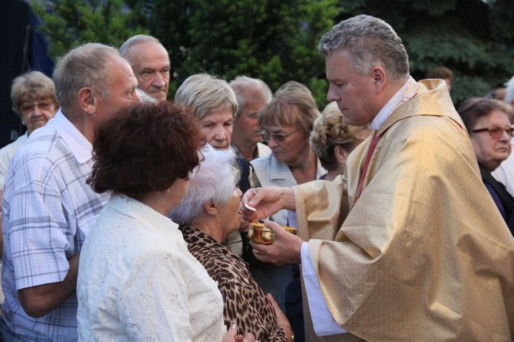 Konsekracja kościoła św. Rodziny na lubelskich Czubach