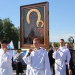 Powitanie ikony MB Częstochowskiej w parafii Chrystusa Dobrego Pasterza w Łowiczu