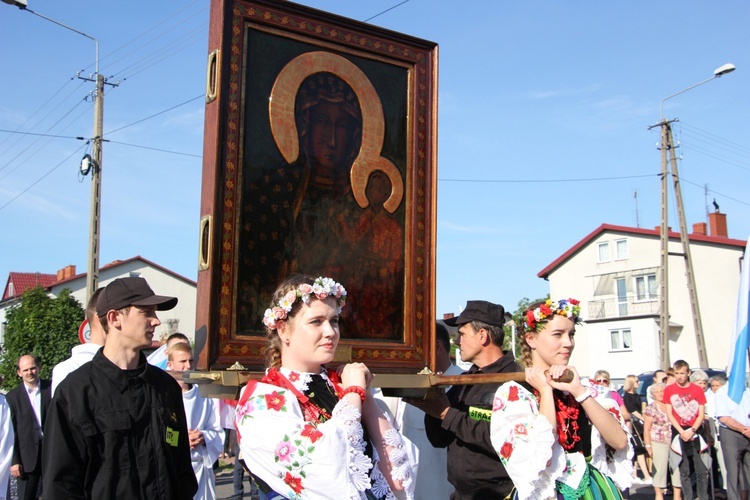 Powitanie ikony MB Częstochowskiej w parafii Chrystusa Dobrego Pasterza w Łowiczu