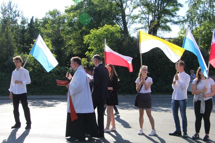 Powitanie ikony MB Częstochowskiej w parafii Chrystusa Dobrego Pasterza w Łowiczu